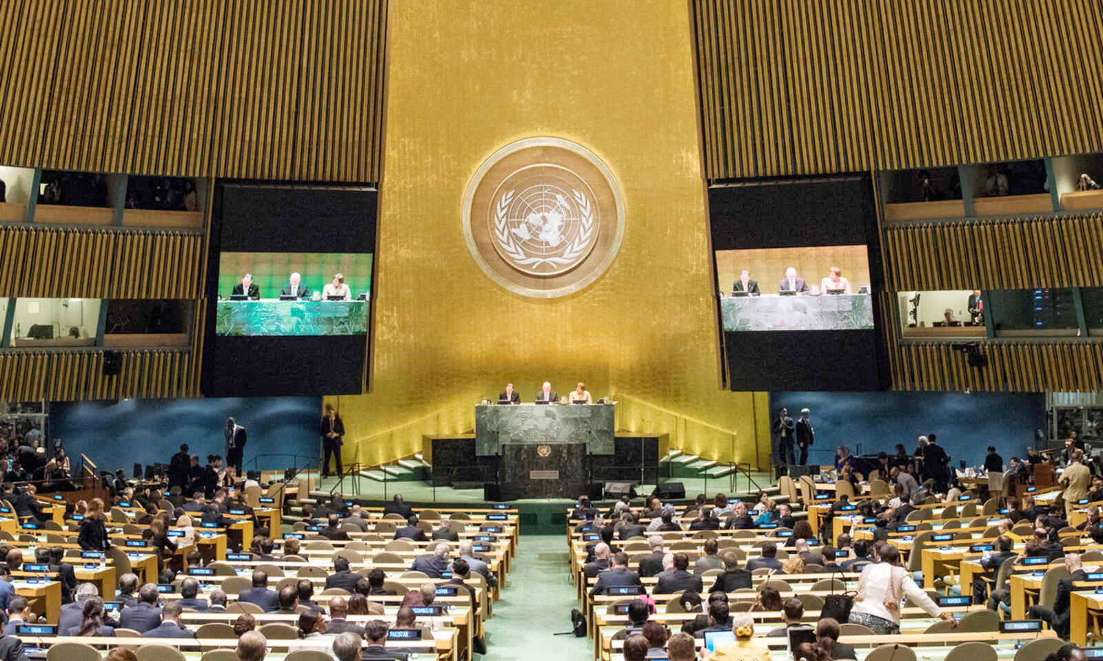 توتر عالمي بعد التصويت على أحقية فلسطين كعضو في الأمم المتحدة